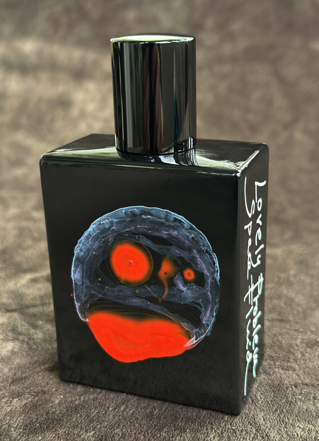 Umělecký český parfém Space Fluid Umělecký český parfém Space Fluid