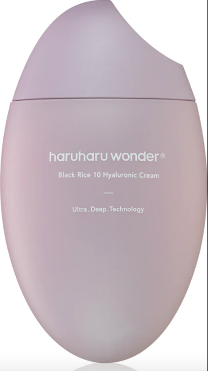  Aktivní hydratační krém pro citlivou pleť Black Rice Hyaluronic Essence, Haruharu Wonder, prodává Notino.cz, 450 Kč 