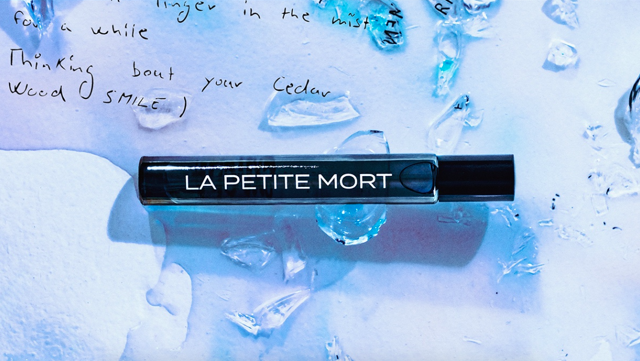 La Petite Mort, Pigmentarium x Adonxs, pouze online na Pigmentarium.com, 1 180 Kč La Petite Mort, Pigmentarium x Adonxs, pouze online na Pigmentarium.com, 1 180 Kč