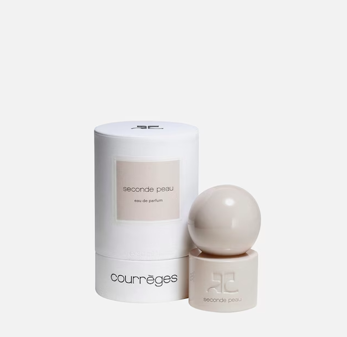  Seconde Peau, Courreges, prodává Douglas.cz, 2 100 Kč 