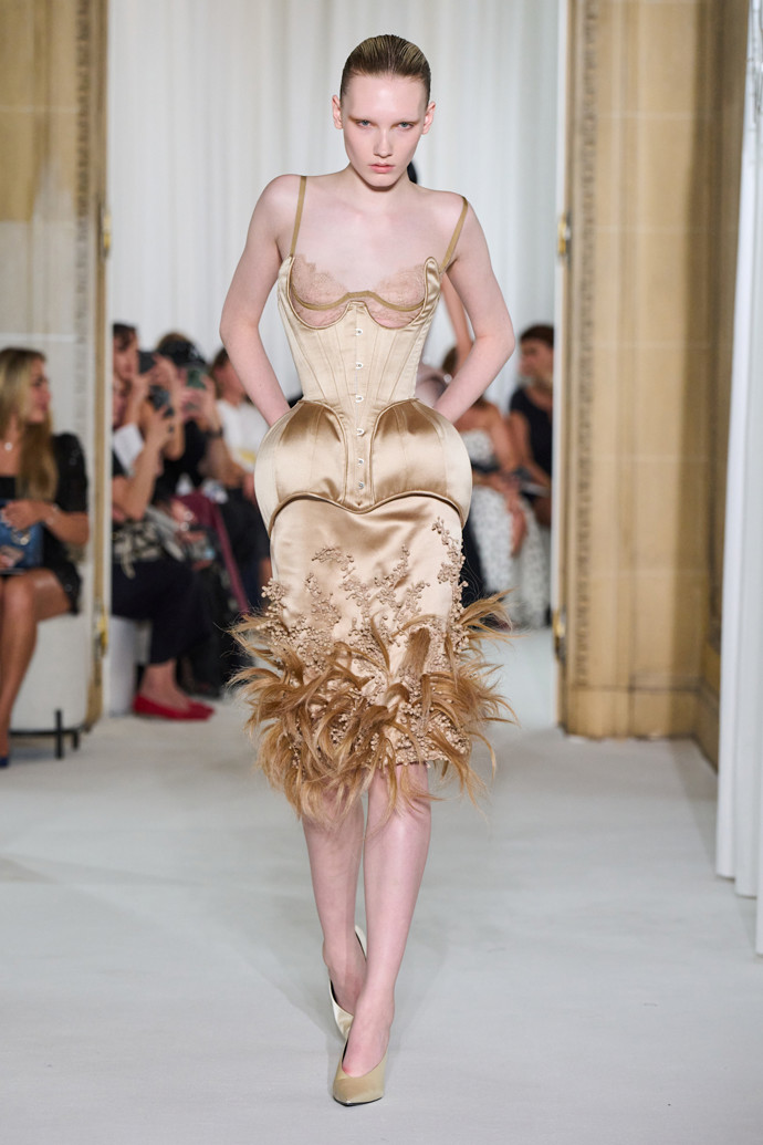 Ashi FW25