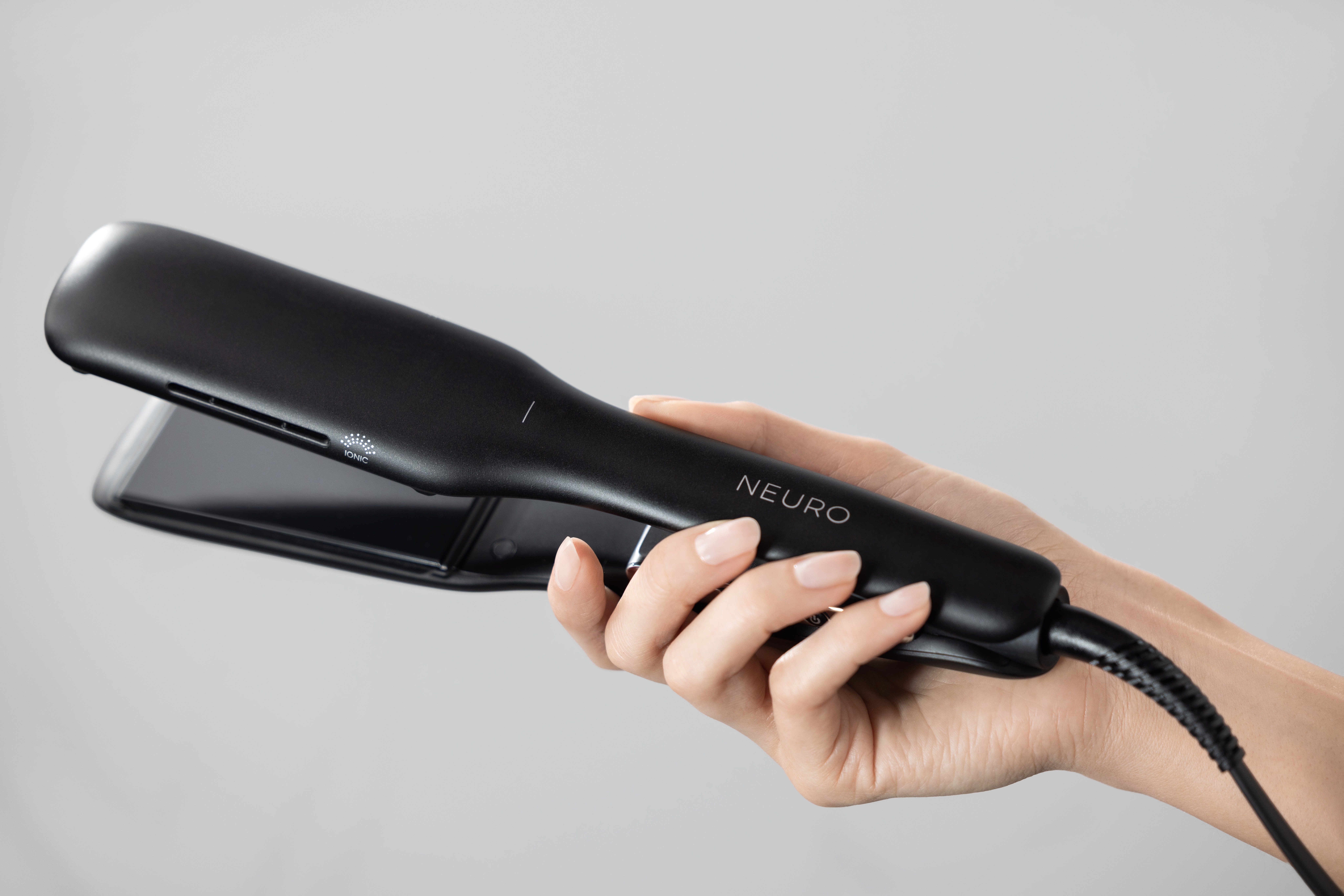  Neuro Smooth+, v kadeřnických salonech Paul Mitchell, 5 322 Kč