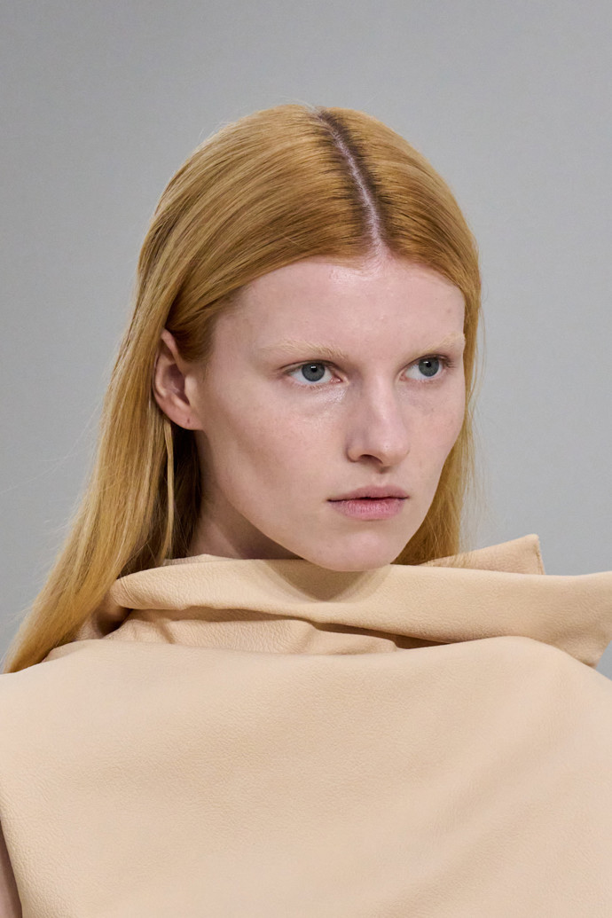  Brassy hair inspirace z přehlídek