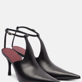 Podpatky, Magda Butrym, MyTheresa, € 696 Podpatky, Magda Butrym, MyTheresa, € 696