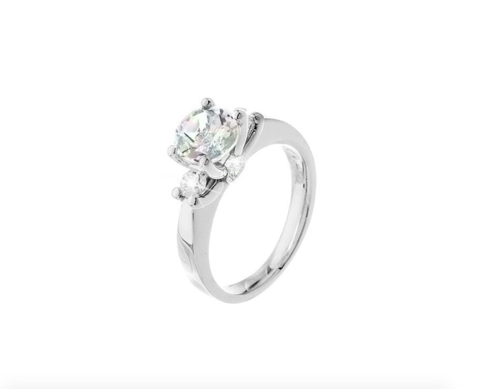  Zlatý prsten s přírodním topazem White a diamanty, Jitka Kudláčková, 54 650 Kč