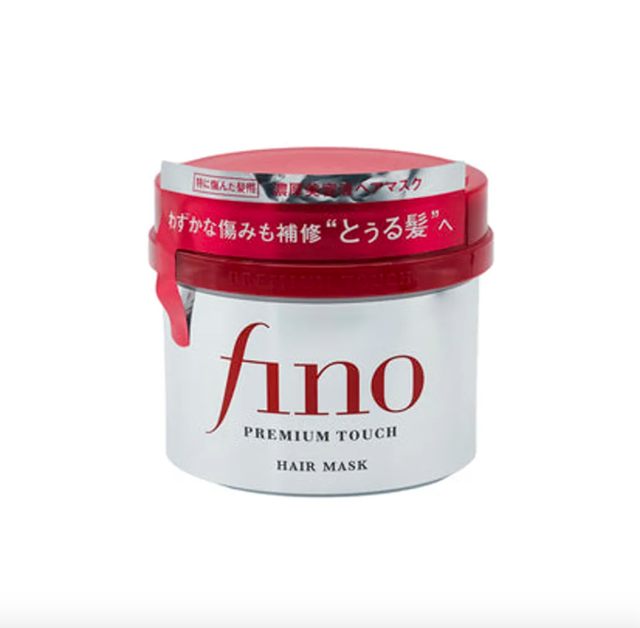 Vlasová maska Fino Premium Touch, Shiseido, 575 Kč Vlasová maska Fino Premium Touch, Shiseido, 575 Kč