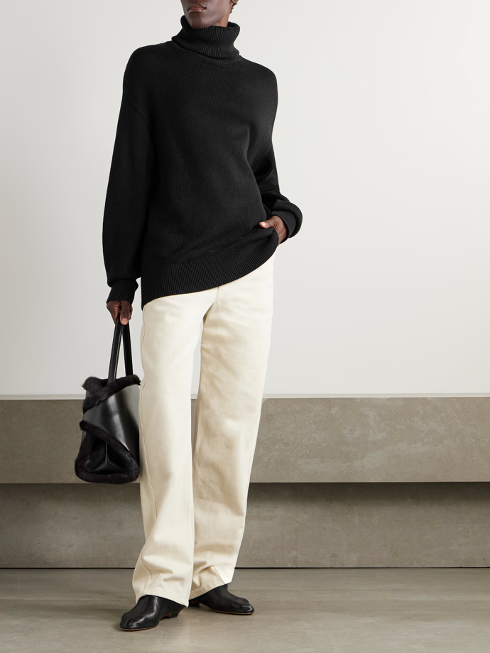 Svetr, Toteme, Net-a-porter, €1,060