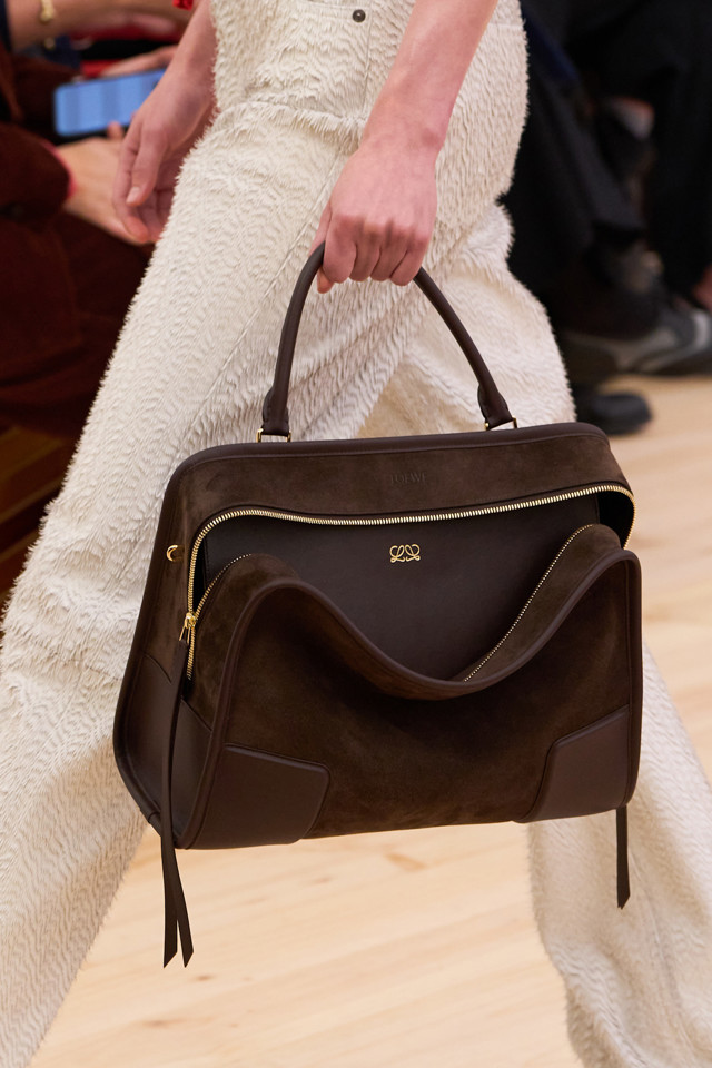 Loewe SS26
