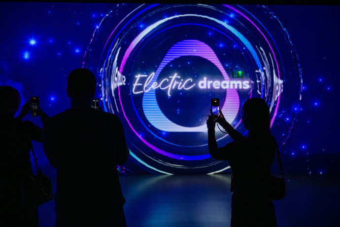 IQOS Electric Dreams