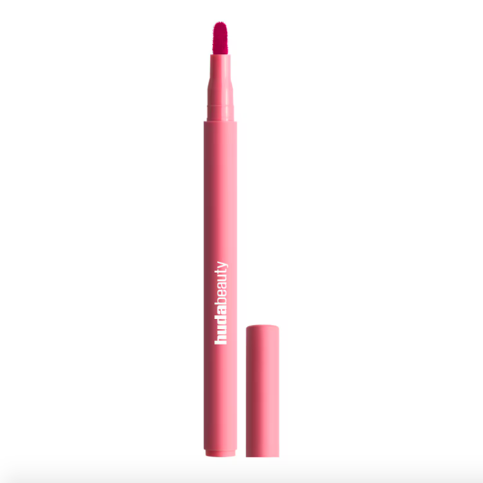  Fix na rty Lip Contour Lip Stain, ods. Baby Pik, Huda beauty, prodává Sephora, 690 Kč
