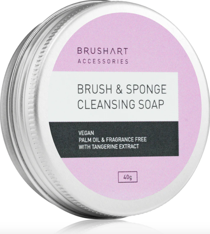  Čisticí mýdlo pro kosmetické štětce Accessories Brush & Sponge cleansing soap, BrushArt, prodává Notino.cz, 219 Kč
