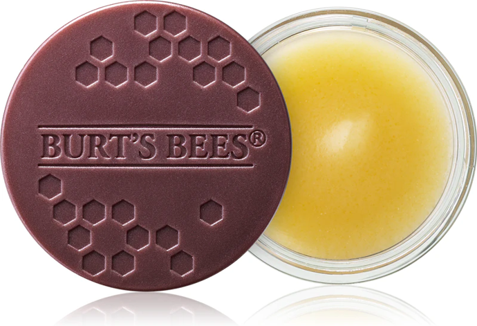  Intenzivní noční péče na rty Lip Treatment, Burt's Bees, prodává Notino, 211 Kč