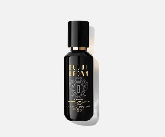 Intensive Skin Serum Foundation SPF 40, Bobbi Brown, 2 390 Kč Intensive Skin Serum Foundation SPF 40, Bobbi Brown, 2 390 Kč