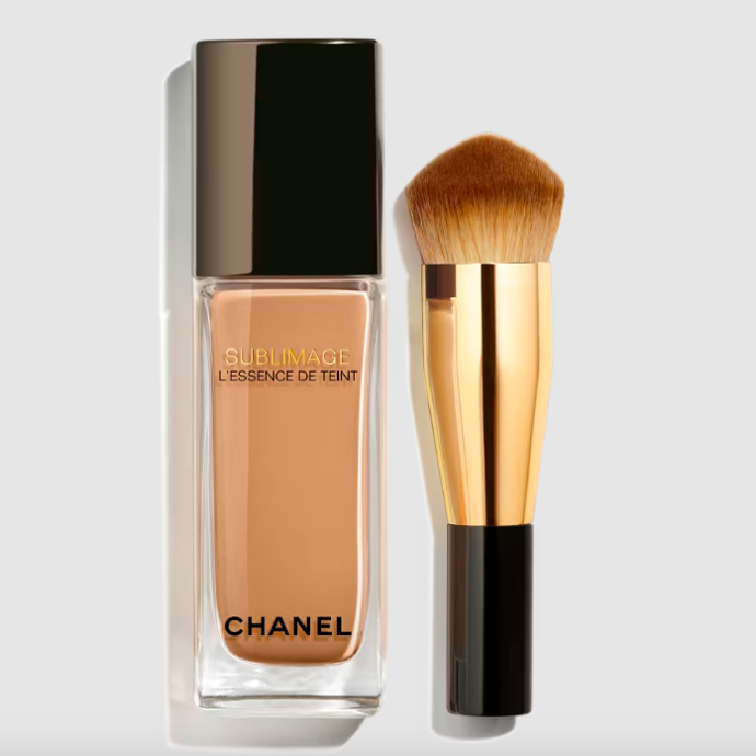  Sublimage LʼEssence de Teint, Chanel, 4 400 Kč