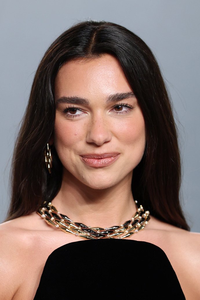  Dua Lipa