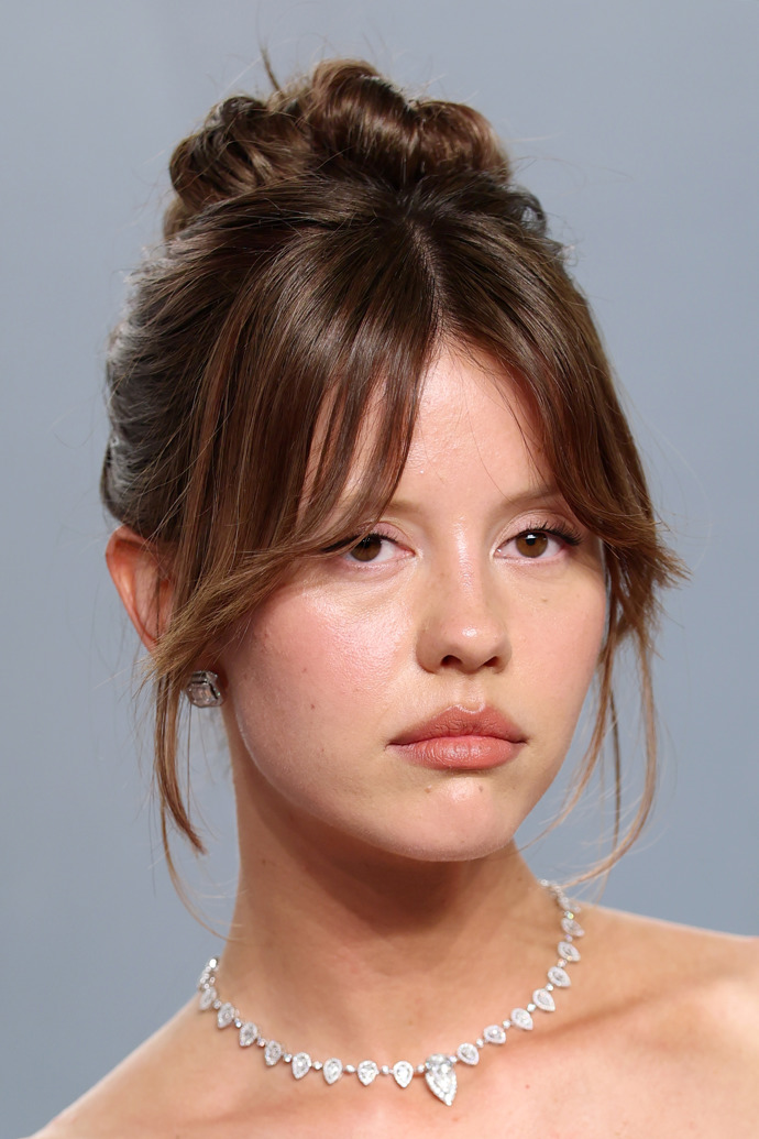  Mia Goth 
