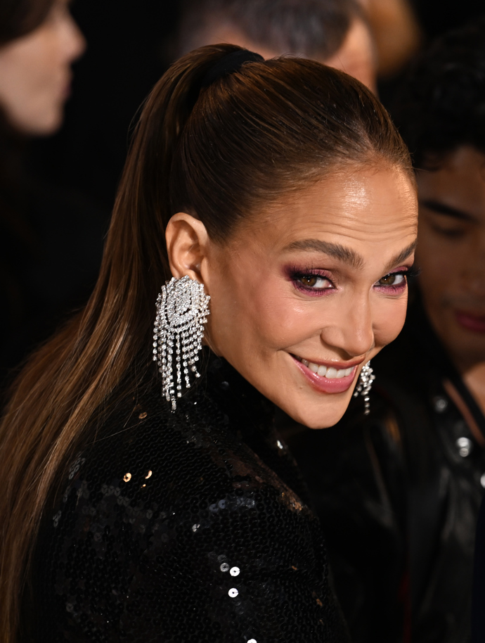  Jennifer Lopez v power pony