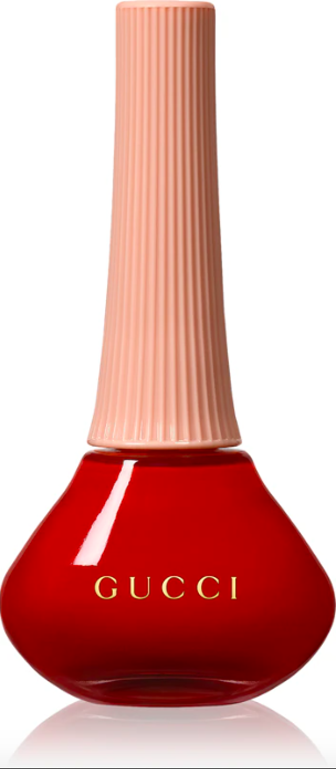  Lak na nehty Vernis à Ongles, ods. 25 Goldie Red, Gucci Beauty, prodává Notino, 710 Kč