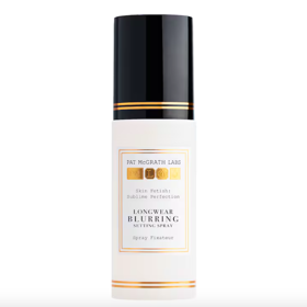 Sublime Perfection Longwear Blurring Setting Spray, Pat McGrath Labs, prodává Sephora, 1 190 Kč Sublime Perfection Longwear Blurring Setting Spray, Pat McGrath Labs, prodává Sephora, 1 190 Kč