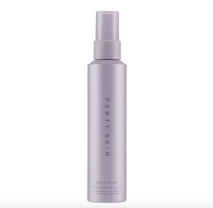  Dew N Plump Hydrating Face Mist, Fenty Skin, prodává Sephora, 770 Kč