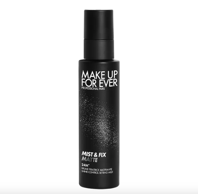  SurrealSkin™ Soft Setting Spray, Makeup By Mario, prodává Sephora, 1 050 Kč