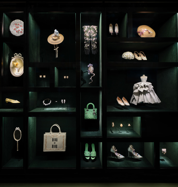 Dior