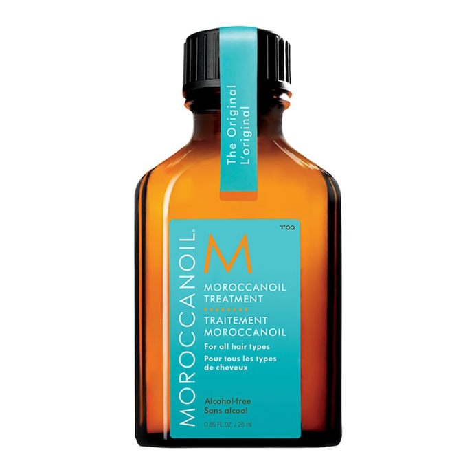 Moroccanoil Treatment – olejíček na vlasy, 25 ml, 495 Kč, prodává Sephora.