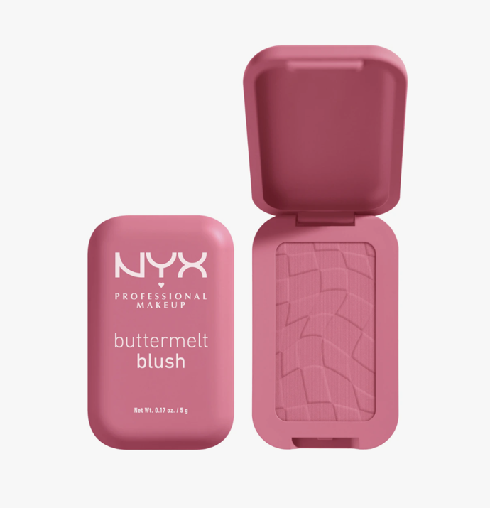 NYX Professional Makeup Buttermelt Blush, odstín 06 For the Butta, 5 g, 249 Kč, prodává Notino.