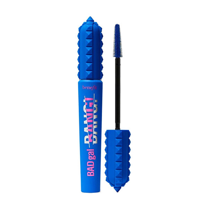 Benefit Badgal Bang!, dlouhotrvající objemová řasenka, odstín Power Blue, 8,5 g, 558 Kč, prodává Vivantis.