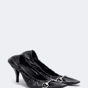 Lodičky, Gucci, MyTheresa, € 950 Lodičky, Gucci, MyTheresa, € 950