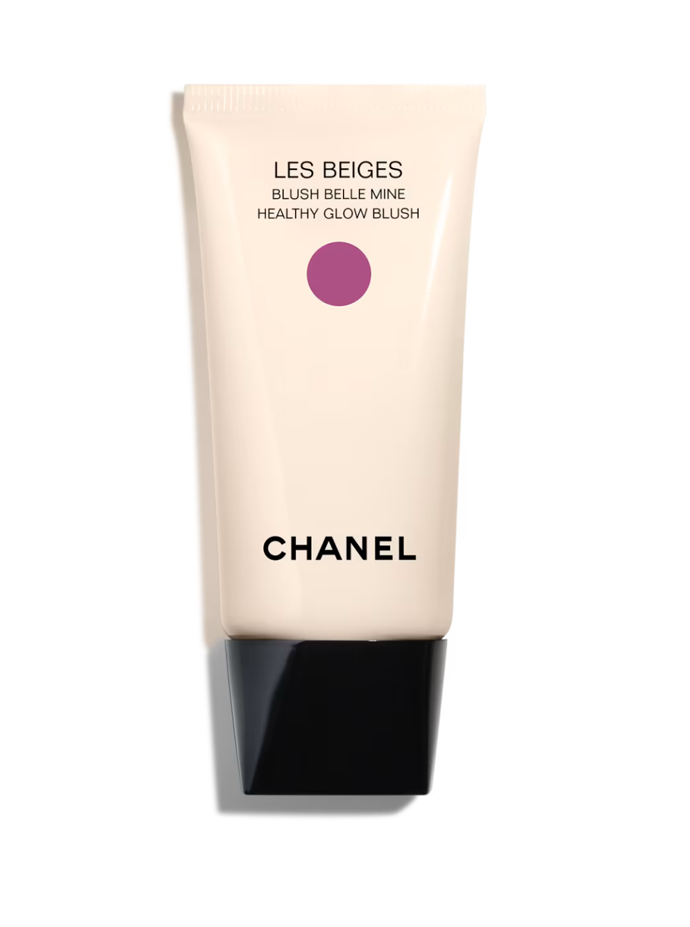 Chanel Les Beiges Tvářenka Healthy Glow, odstín Nectar, 1 450 Kč, prodává Chanel.