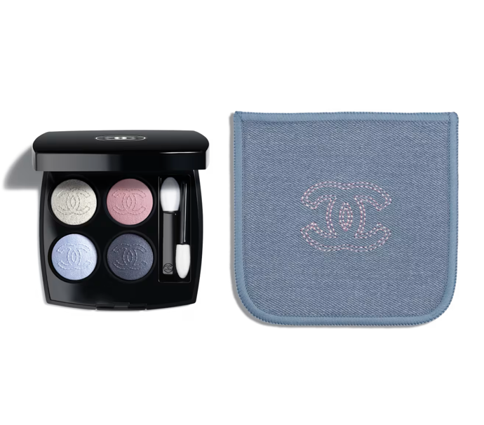 Chanel Les 4 Ombres Denim Dream, multiefektní oční stíny, odstín 19 Denim Dream, 2 250 Kč, prodává Chanel.com