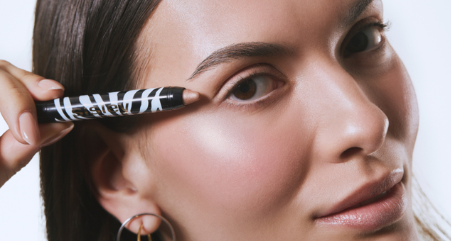 Make-up bez štětců a zbytečných pravidel? We’re listening Make-up bez štětců a zbytečných pravidel? We’re listening