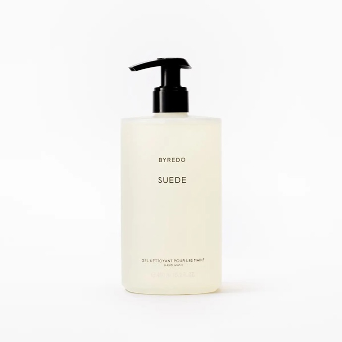 Byredo Suede Hand Wash, 450 ml, 52 €, prodává Byredo.com.