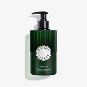 Sisley Exfoliating Hand Wash, 350 ml, 2 160 Kč, prodává Sisley-Paris.com. Sisley Exfoliating Hand Wash, 350 ml, 2 160 Kč, prodává Sisley-Paris.com.