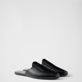 Mules, Prada, 23.800 Kč Mules, Prada, 23.800 Kč