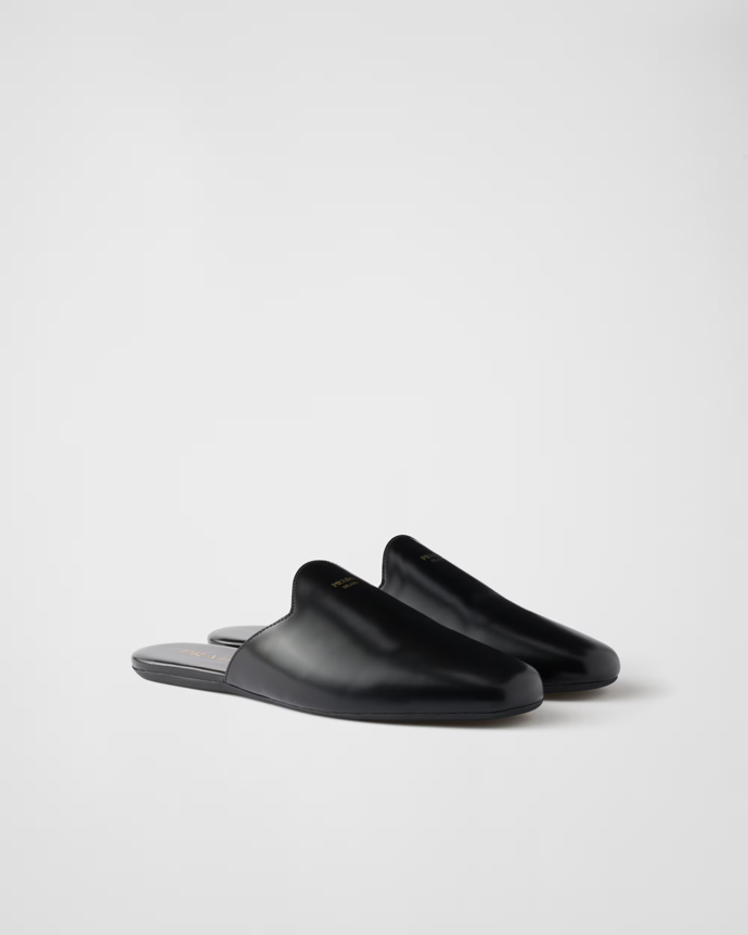 Mules, Prada, 23.800 Kč