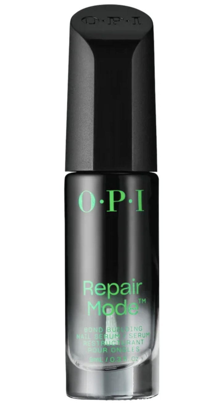 OPI Repair Mode, spojovací sérum na nehty, 9 ml, 820 Kč, prodává OPI Shop.