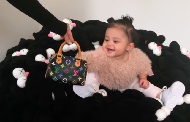Proč je dcera Kylie Jenner nejvíc cool dítě současnosti? Proč je dcera Kylie Jenner nejvíc cool dítě současnosti?