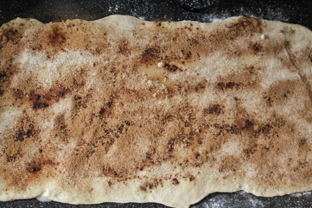 Pečení na víkend: Skořicové rolky podle Černá jak noc