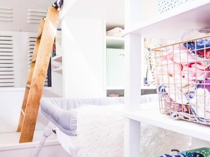 Scottova domácí kancelář slouží rovněž jako dětský pokoj.