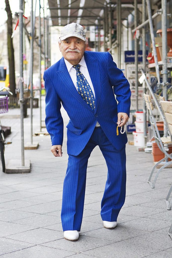 Starý krejčí (86) je stylovější než teenager. Do práce chodí každý den v jiném outfitu