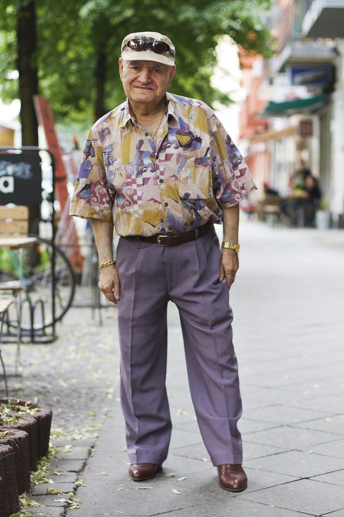 Starý krejčí (86) je stylovější než teenager. Do práce chodí každý den v jiném outfitu