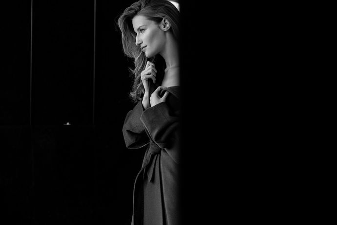 Ve světě Linda Vojtová fotila pro přední módní značky jako je Max Mara, Versace, La Perla, Escada nebo Giorgio Armani, zazářila na exkluzivních přehlídkách modelů Dior, Louis Vuitton či Chanel a objevila se na obálkách zahraničních edic prestižních módních magazínů jako Vogue, Harper’s Bazaar a další.