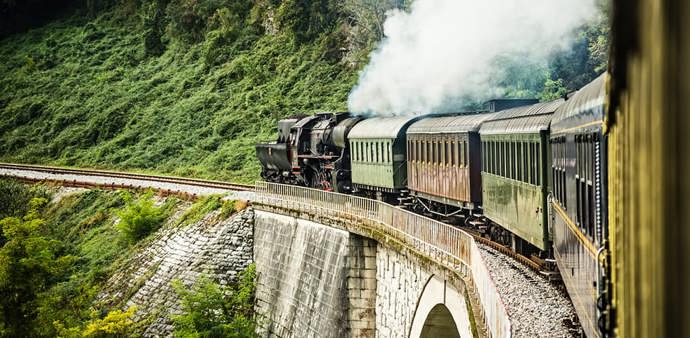 3. Evropské vlakové dobrodružství. S EuroRail pasem můžete projet celou Evropu. A budete si připadat jako v jiné době.