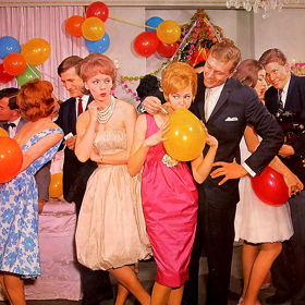 4. Soustřeďte se. A překvapte sami sebe, kolik lidí po večírku dokážete najít na Facebooku podle jména.