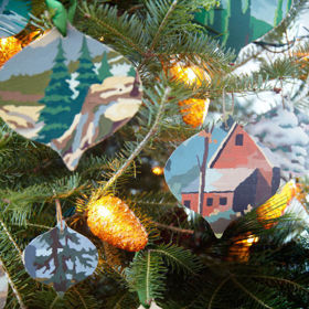 5. Vyrobte nějakou ozdobu na stromeček.