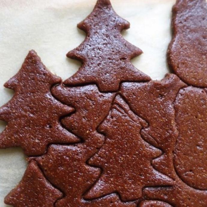 S mátovými perníčky v čokoládě budou vánoční svátky ještě aromatičtější. A díky absenci lepku lehčí. Mlsejte je bez výčitek třeba u vánočních pohádek.