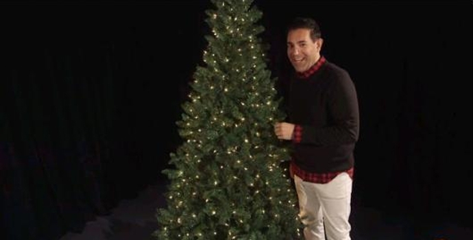 Díky tomuto postupu se všechny žárovky budou nacházet na špičkách větví, takže celkový efekt bude perfektní!