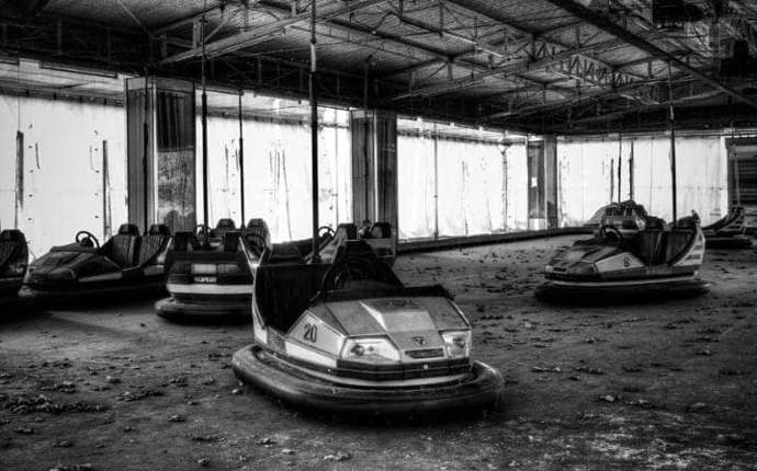 3. Okpo Land (Jižní Korea). V tomto populárním parku došlo hned k několika smrtelným nehodám. V roce 2002 tak ukončil svou činnost.